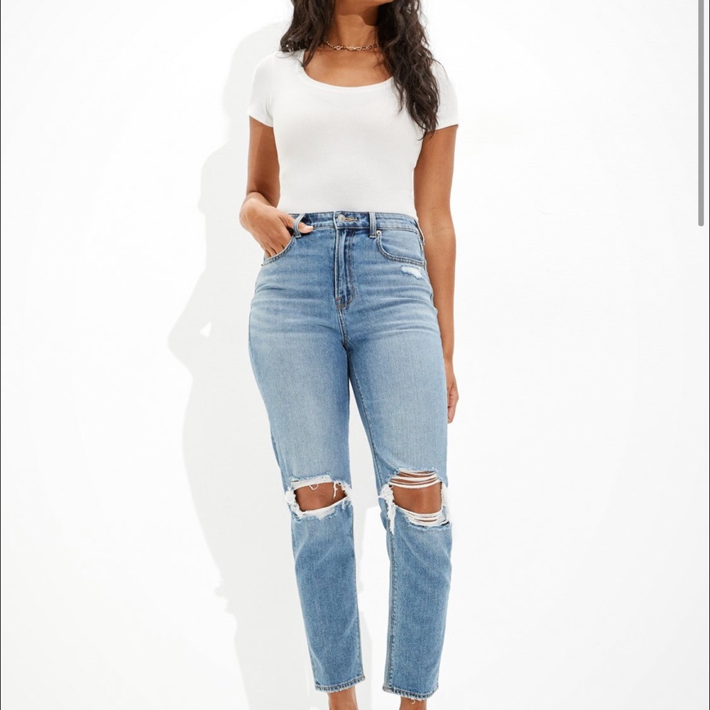 American Eagle - Ripped Mom Jean, Medium Wash